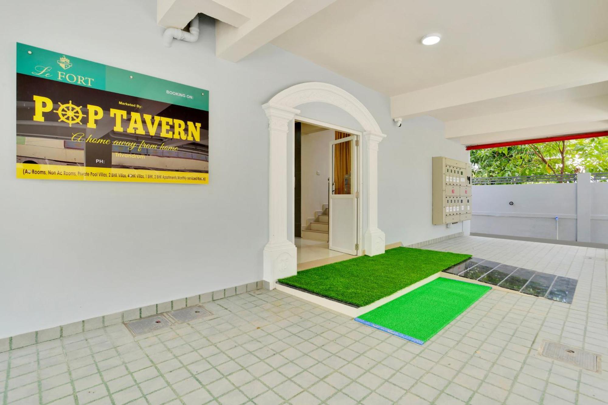 Super Collection O Lefort Luxe By Poptavern Thiruvananthapuram Екстер'єр фото