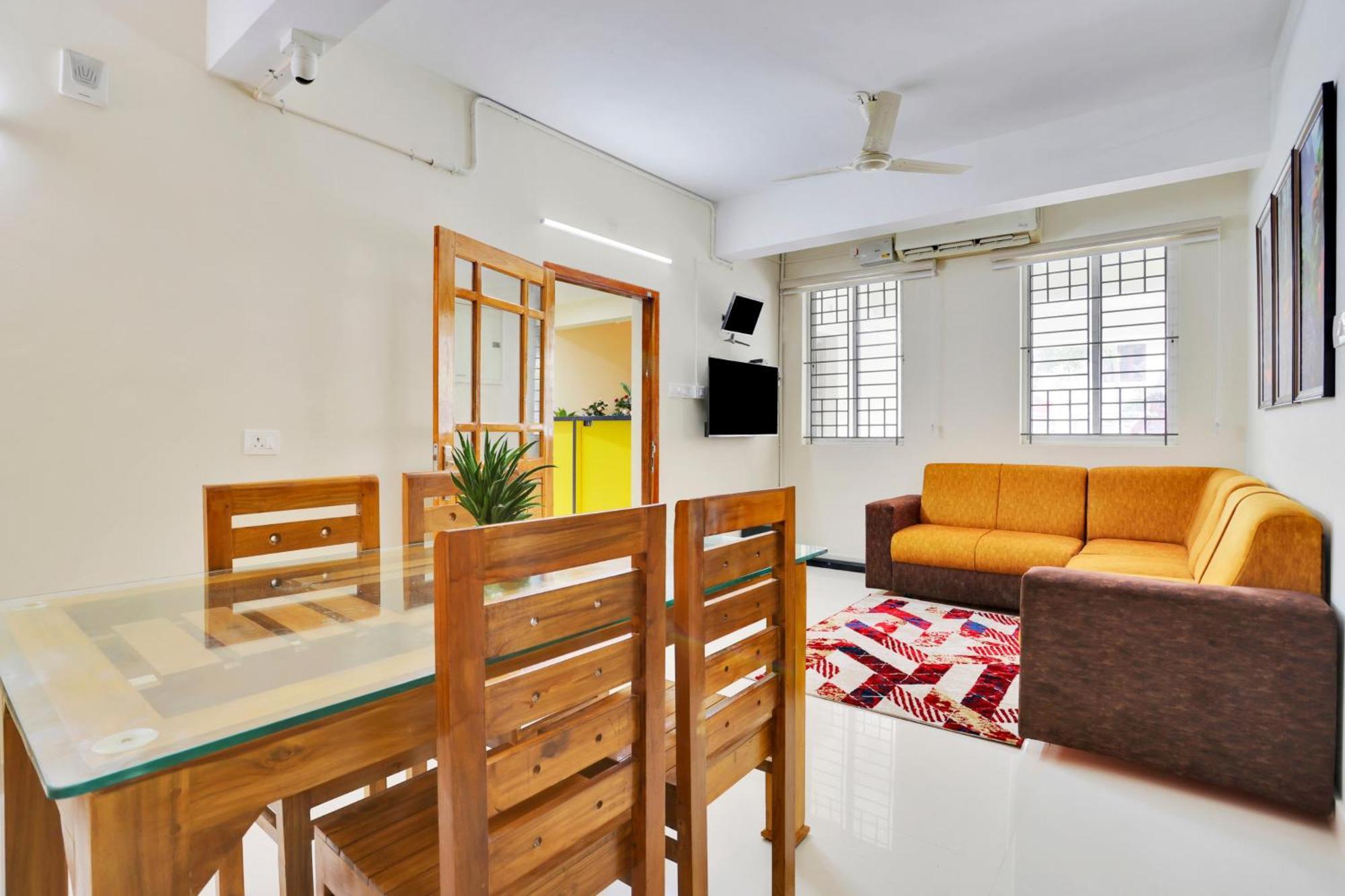 Super Collection O Lefort Luxe By Poptavern Thiruvananthapuram Екстер'єр фото